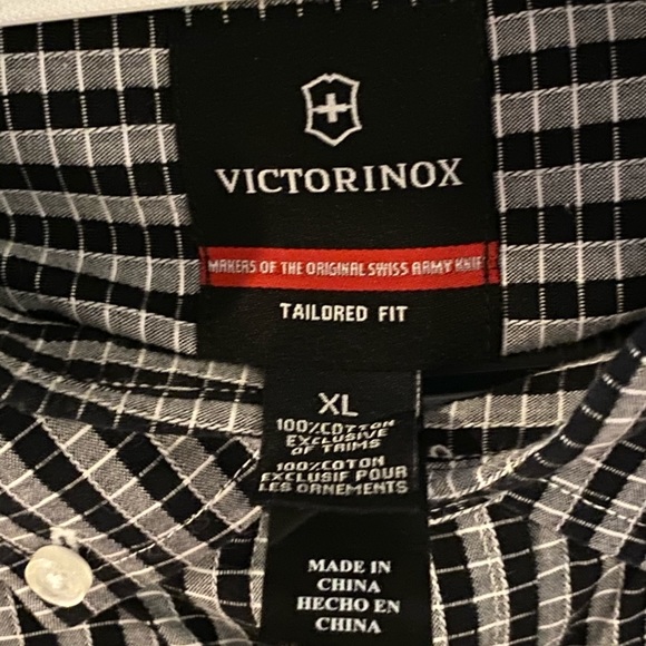 Victorianox Mens Tailored Fit XL Button Down shirt - Picture 3 of 6